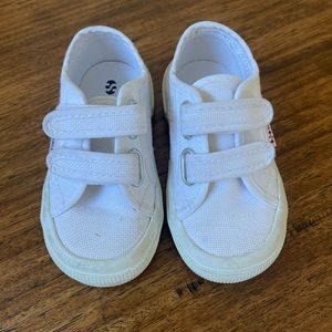 Toddler white shoes